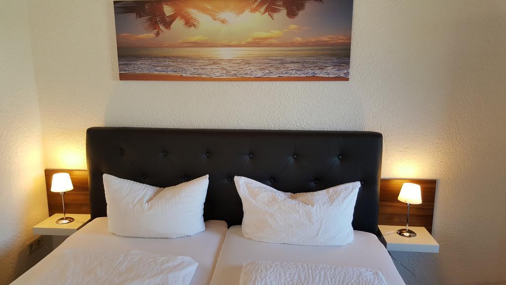 Hotel Exquisite Bobenheim am Berg エクステリア 写真