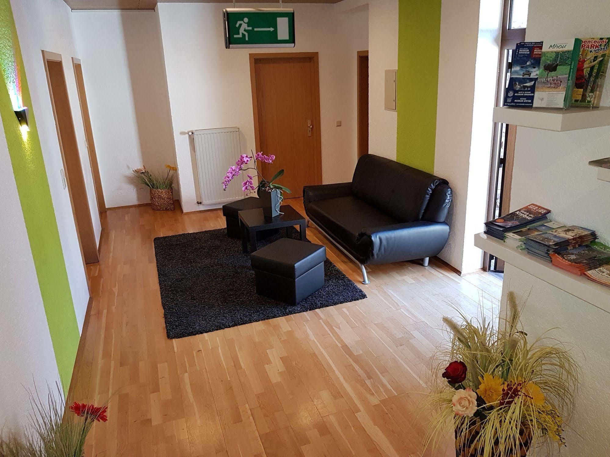 Hotel Exquisite Bobenheim am Berg エクステリア 写真