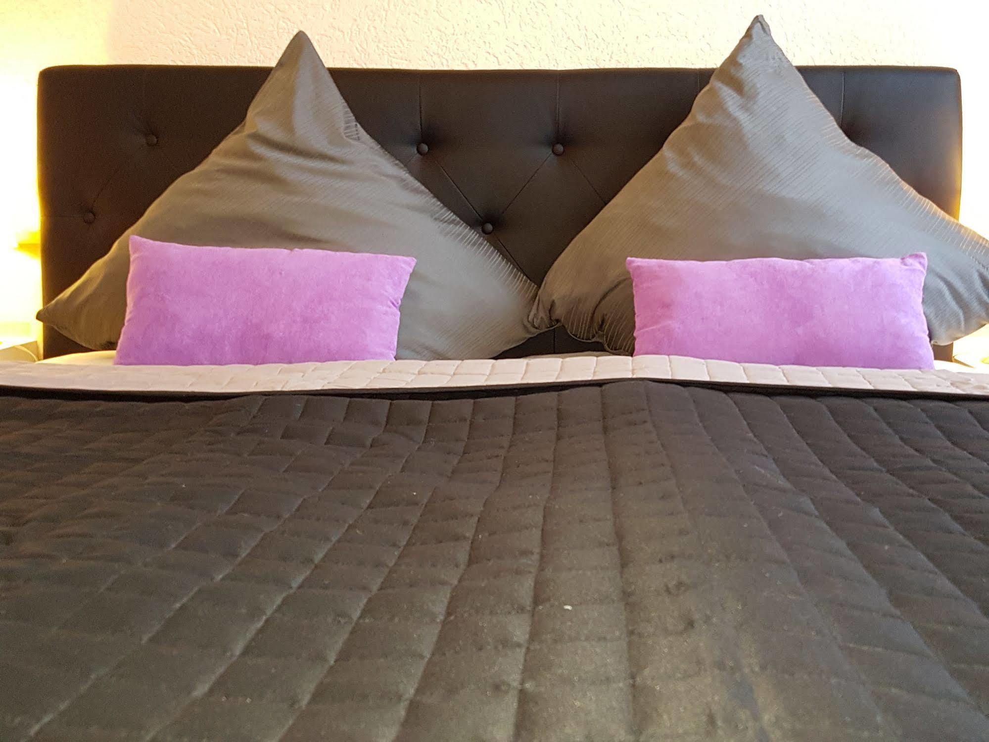Hotel Exquisite Bobenheim am Berg エクステリア 写真